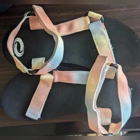 O'Rageous Women’s Tie Dye Strappy Sports Sandals Multicolor Size 7B - Picture 2 of 6